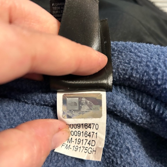 The North Face fleece jacket - Picture 7 of 7